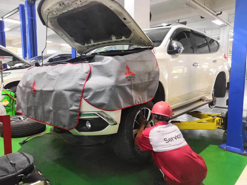 kampas rem pajero sport mitsubishi